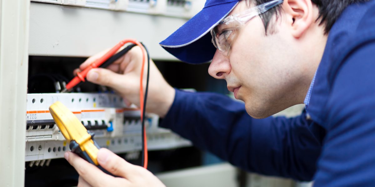MAINTENANCE DES ÉQUIPEMENTS ET TECHNOLOGIES INDUSTRIELLES