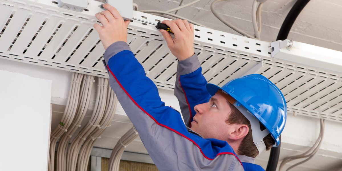 TECHNOLOGIES DE BASE ET MAINTENANCE DE 1ER NIVEAU
